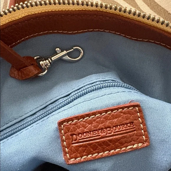 DOONEY & BOURKE mini barrel satchel - Picture 5 of 10